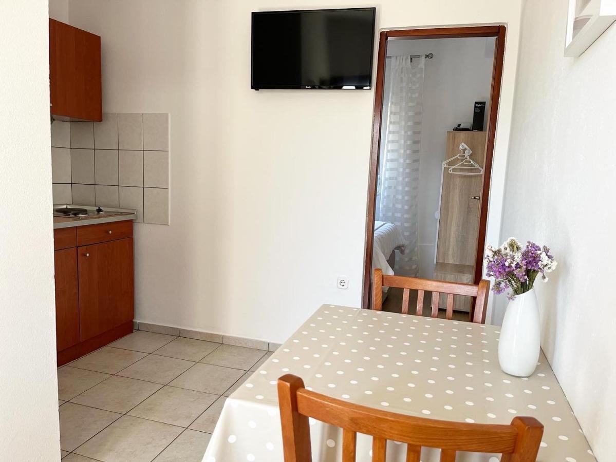 Apartments Fortuna Biograd Na Moru Esterno foto