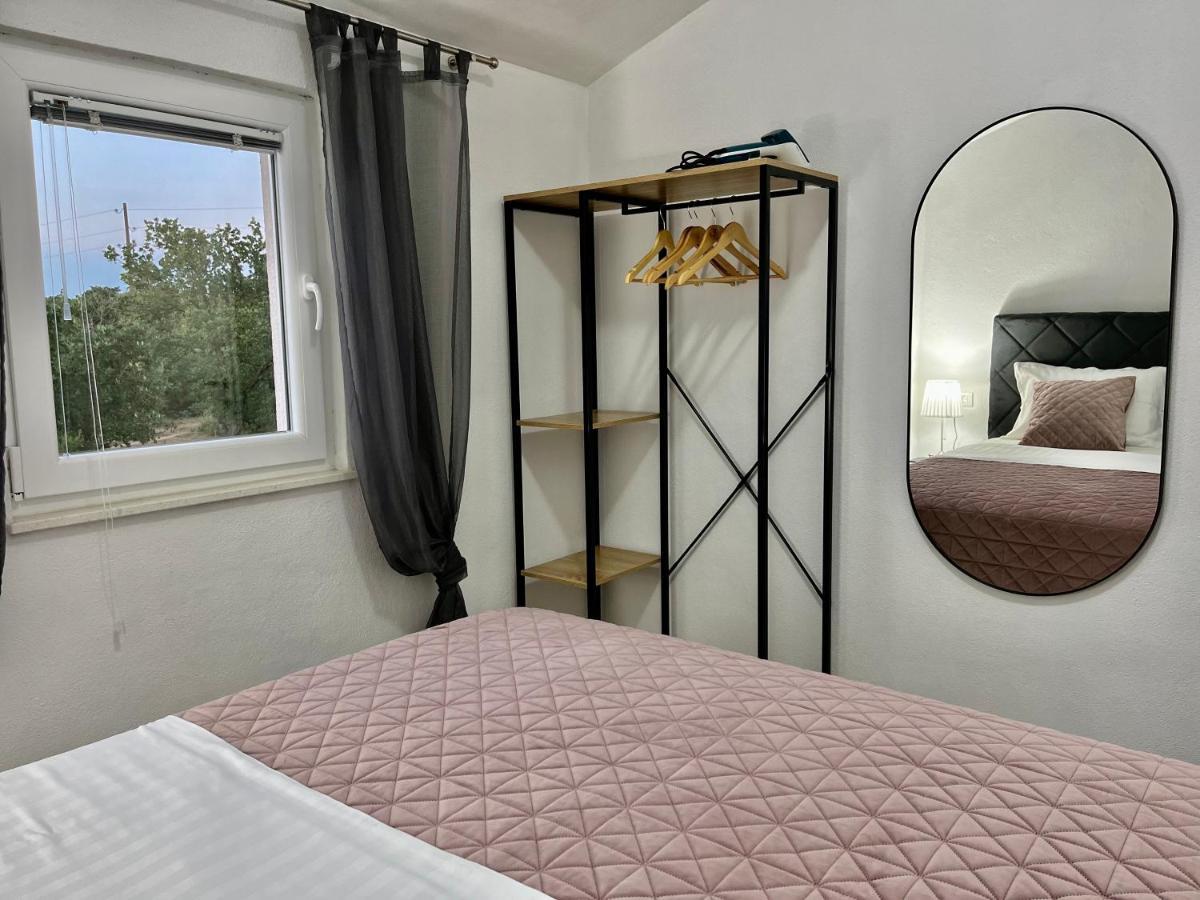 Apartments Fortuna Biograd Na Moru Esterno foto