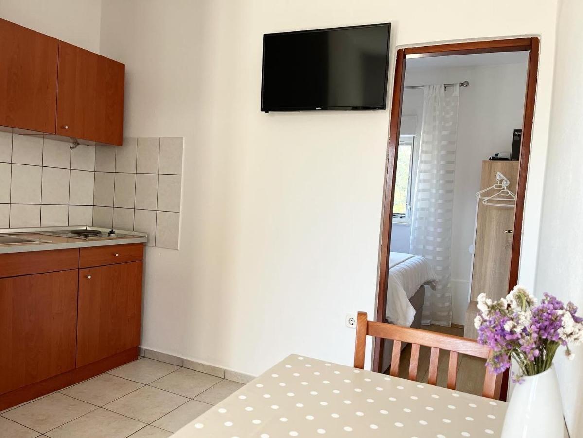 Apartments Fortuna Biograd Na Moru Esterno foto
