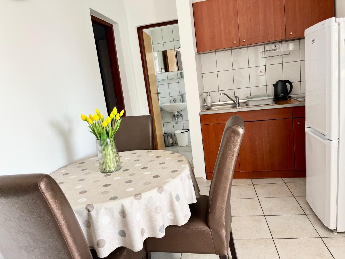 Apartments Fortuna Biograd Na Moru Esterno foto