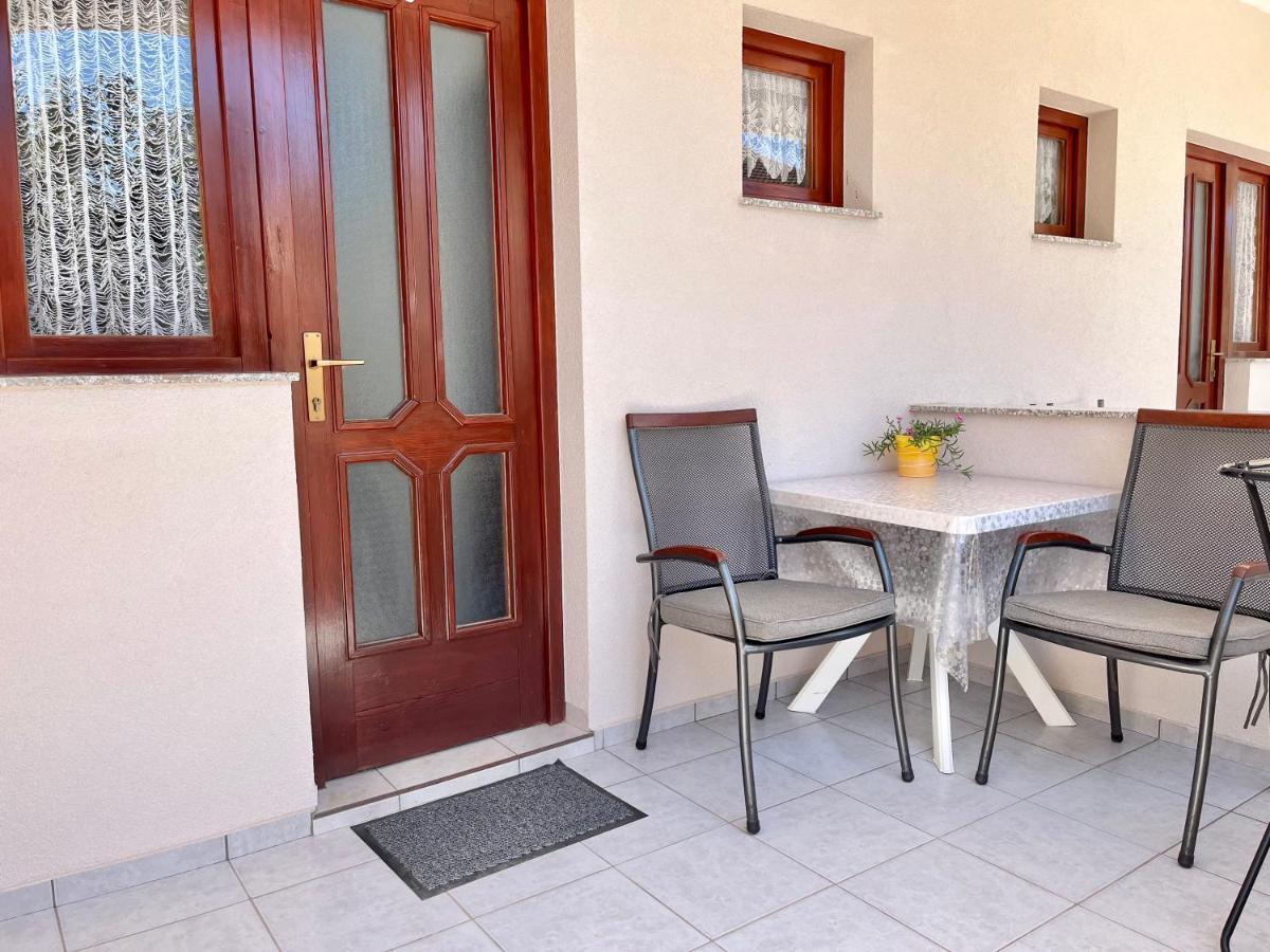 Apartments Fortuna Biograd Na Moru Esterno foto
