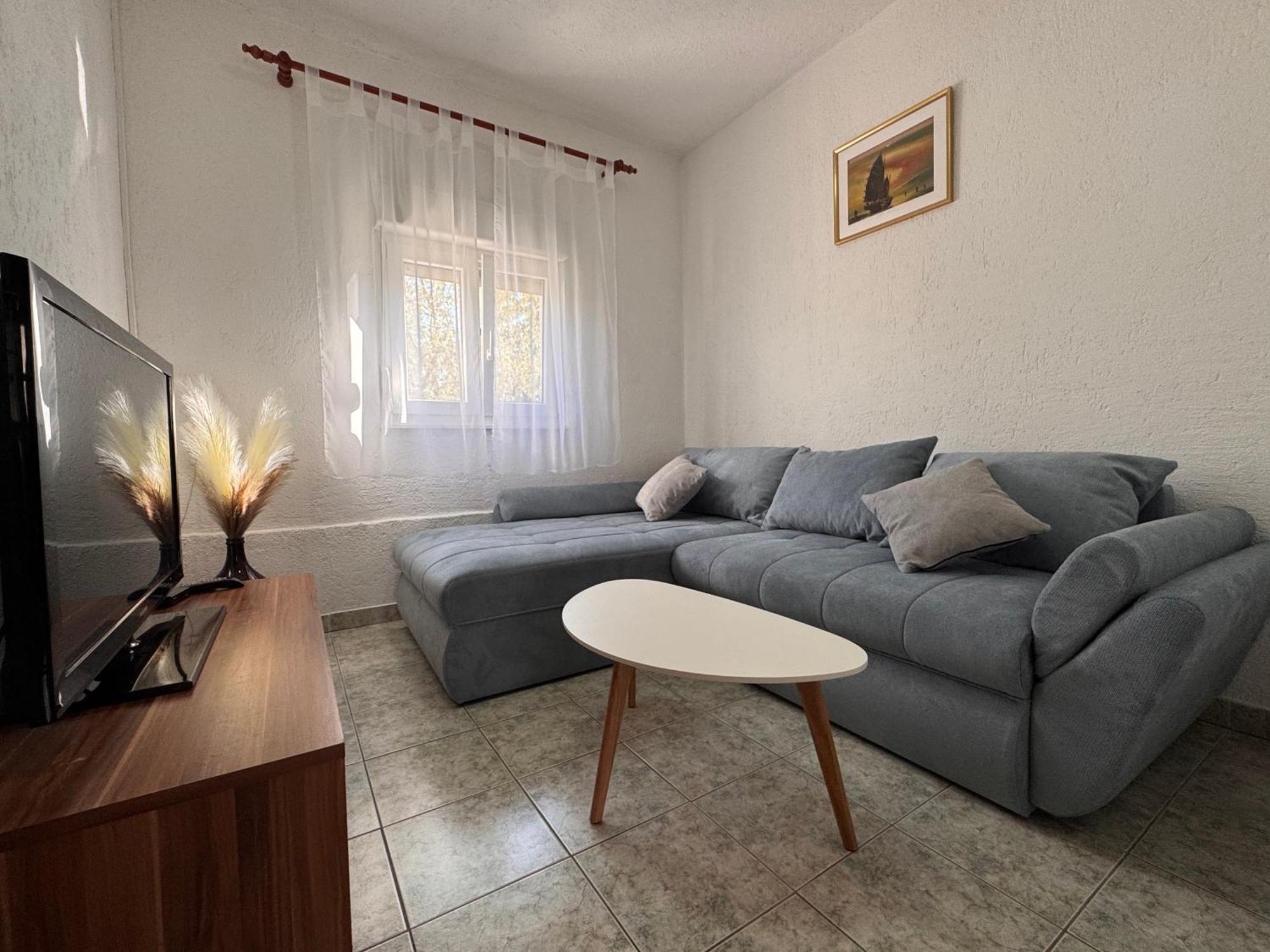 Apartments Fortuna Biograd Na Moru Esterno foto